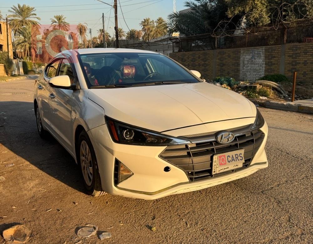 هيونداي النترا